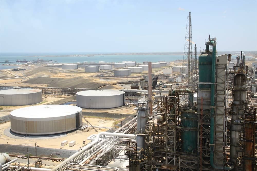 Refinerías y plantas industriales