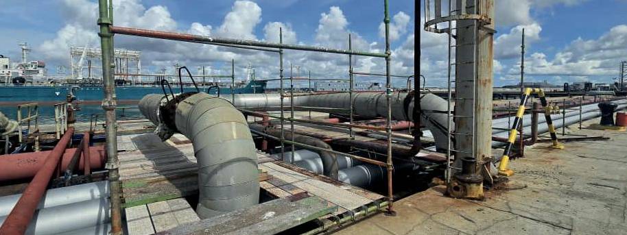 Tuberías del muelle de carga de asfalto